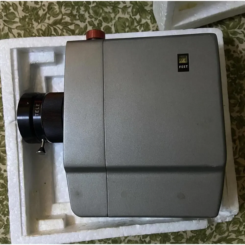 VINTAGE SEARS C 116 SUPER 8mm HOME MOVIE CAMERA EASI-LOAD FILM CAMERA & BOX